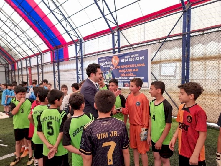 Gölbaşı’nda ’Gençlik Haftası Futbol Turnuvası’ başladı