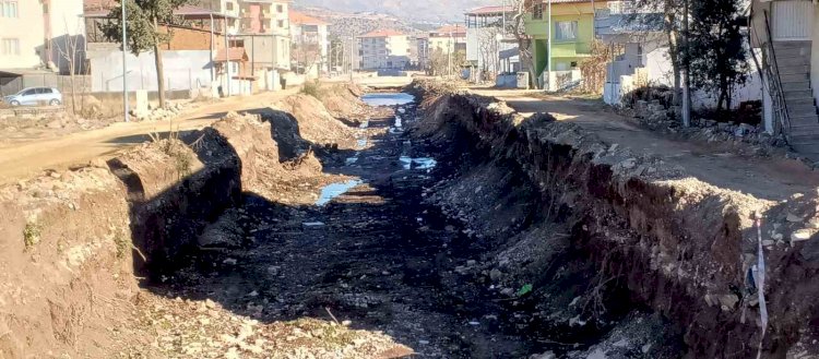 Yemişen deresinde iyileştirme çalışmaları devam ediyor